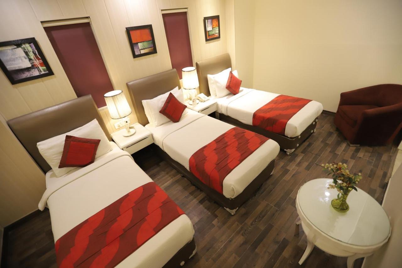 Picasso Prive Naraina Delhi - Couple Friendly Local Ids Accepted 3* New Delhi